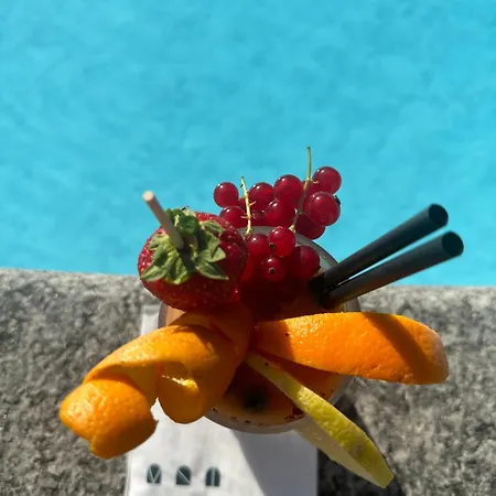 Unahotels 4* Βαρέζε
