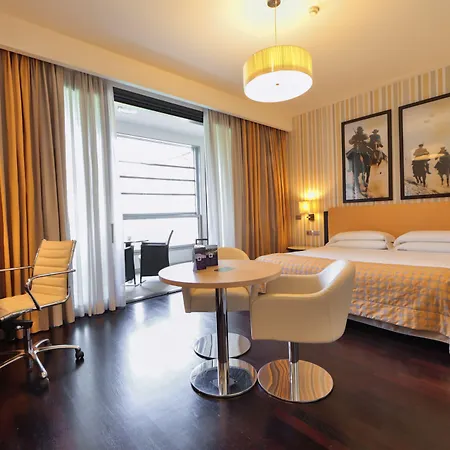 Hotel Unahotels 4*