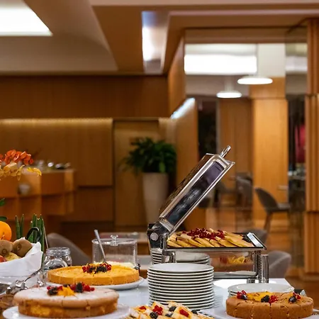 Unahotels Hotel 4*