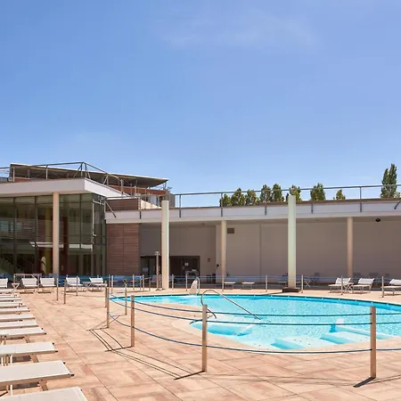 فندق Unahotels 4*